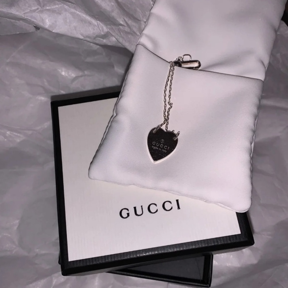 Gucci trademark heart bracelet